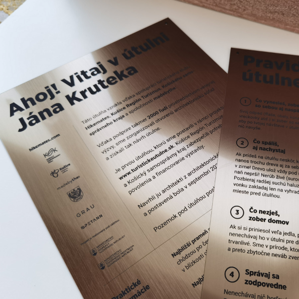 gravírovaná tabuľka pre firmy