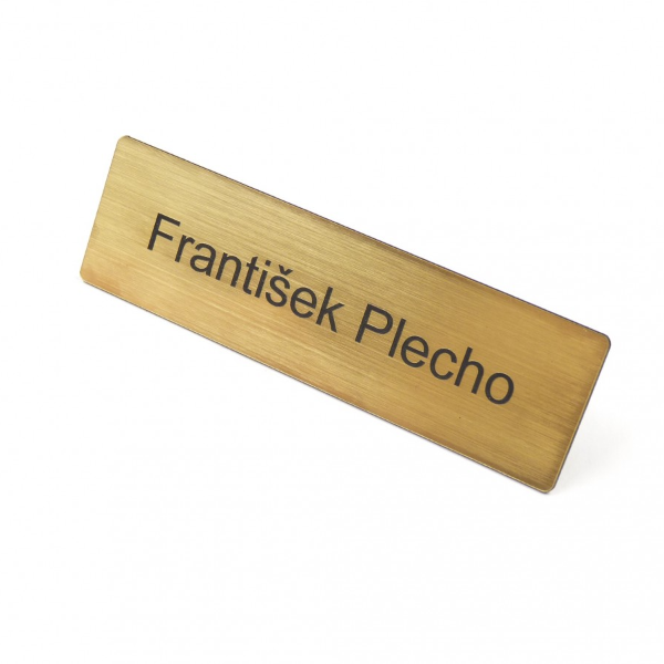 Magnetická menovka na odev