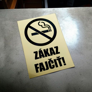 Tabuľka Zákaz fajčiť — informačná tabuľka 10×15 cm